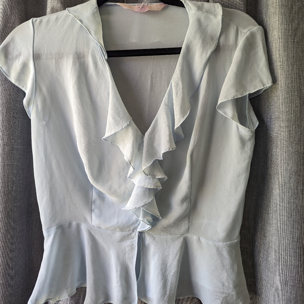 Victoria's Secret WNomen's Medium Short Sleeve Ruffled V-Neck Blue Blouse Top